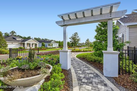582 MURPHY Drive