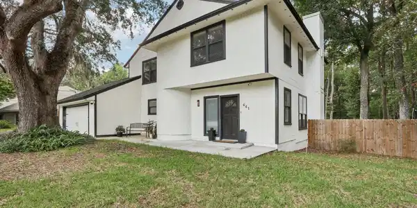 641 NELSON Drive