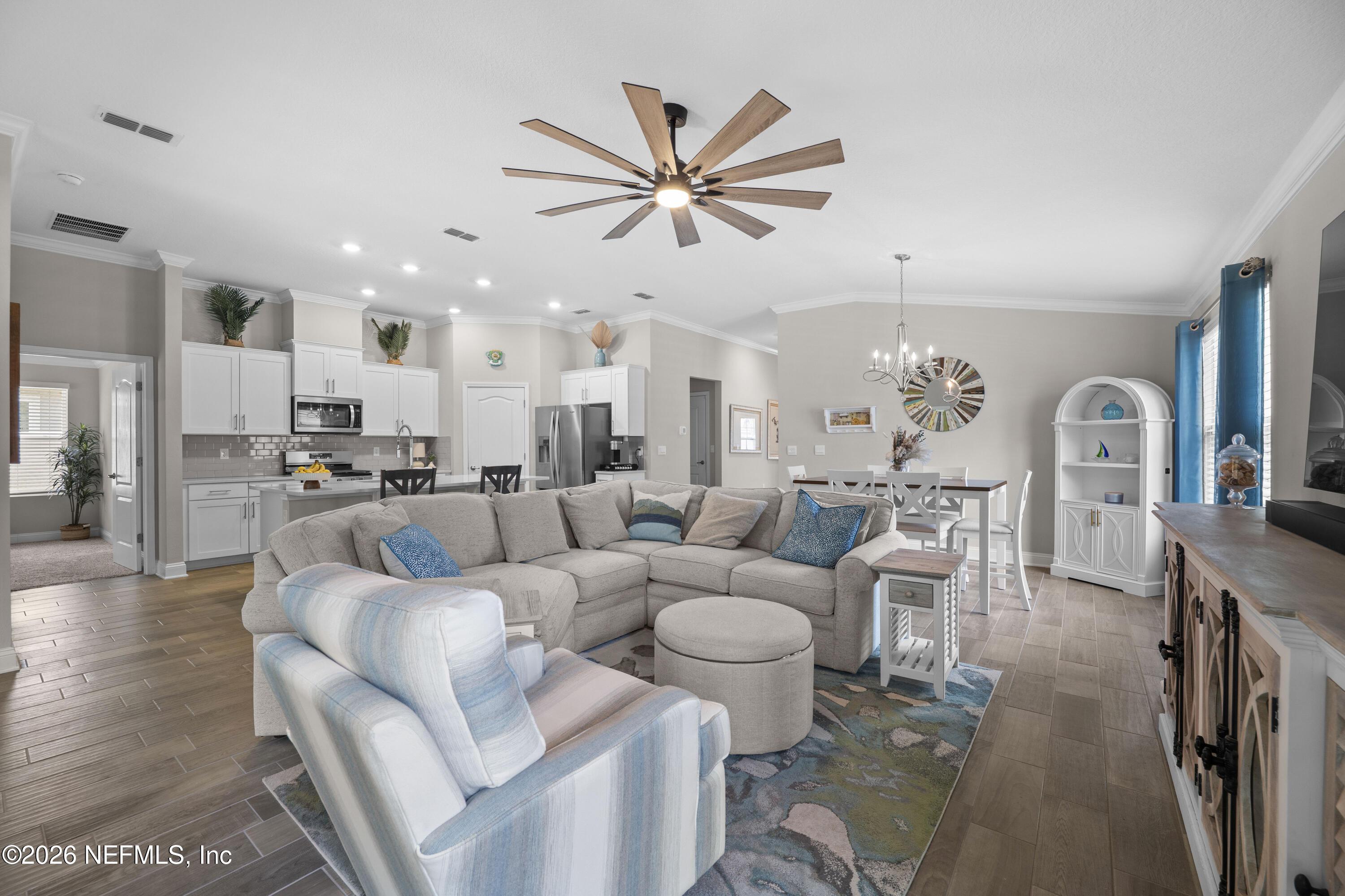 Image 2: 02 Living Room