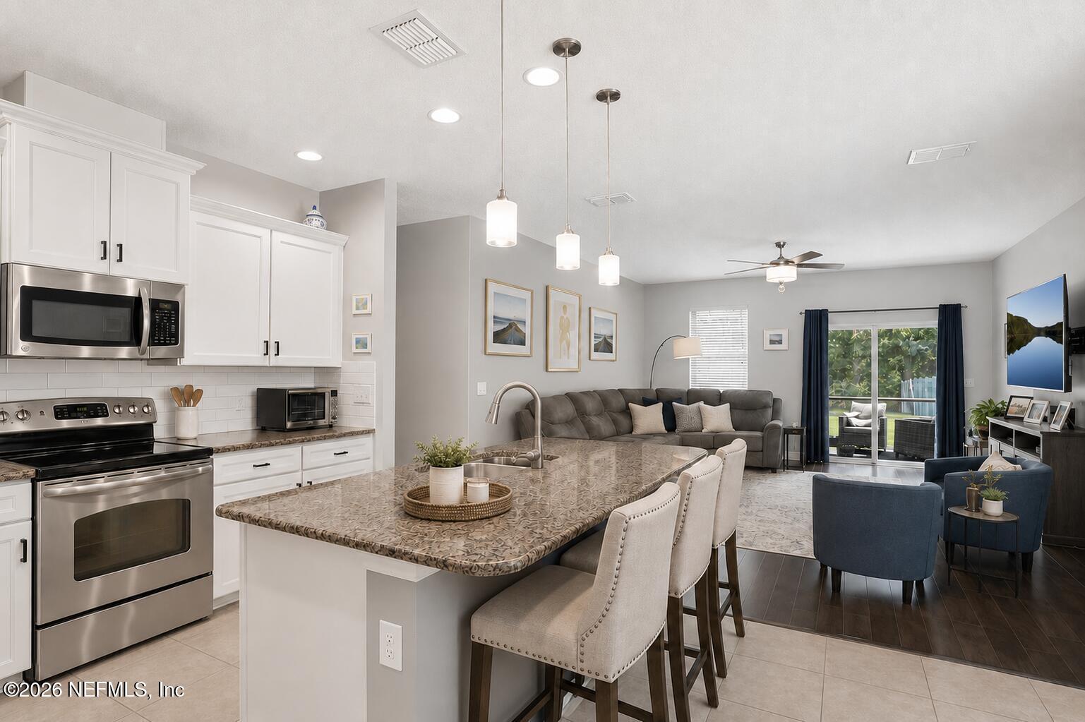 Image 3: Kitchen and Living Room