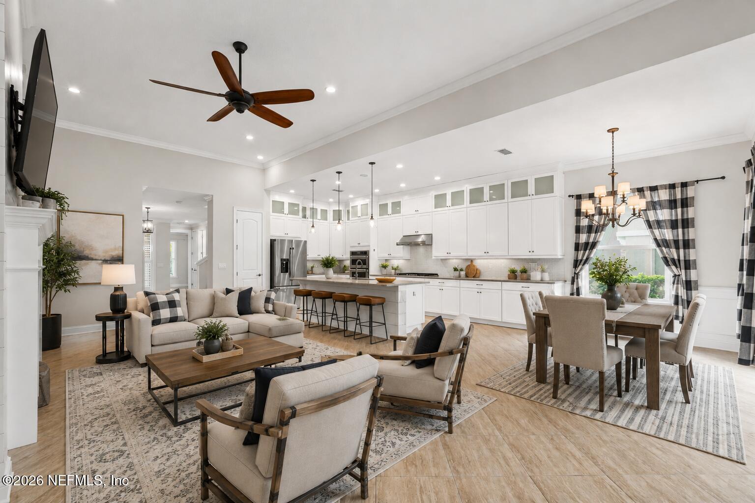 Image 3: Family Room