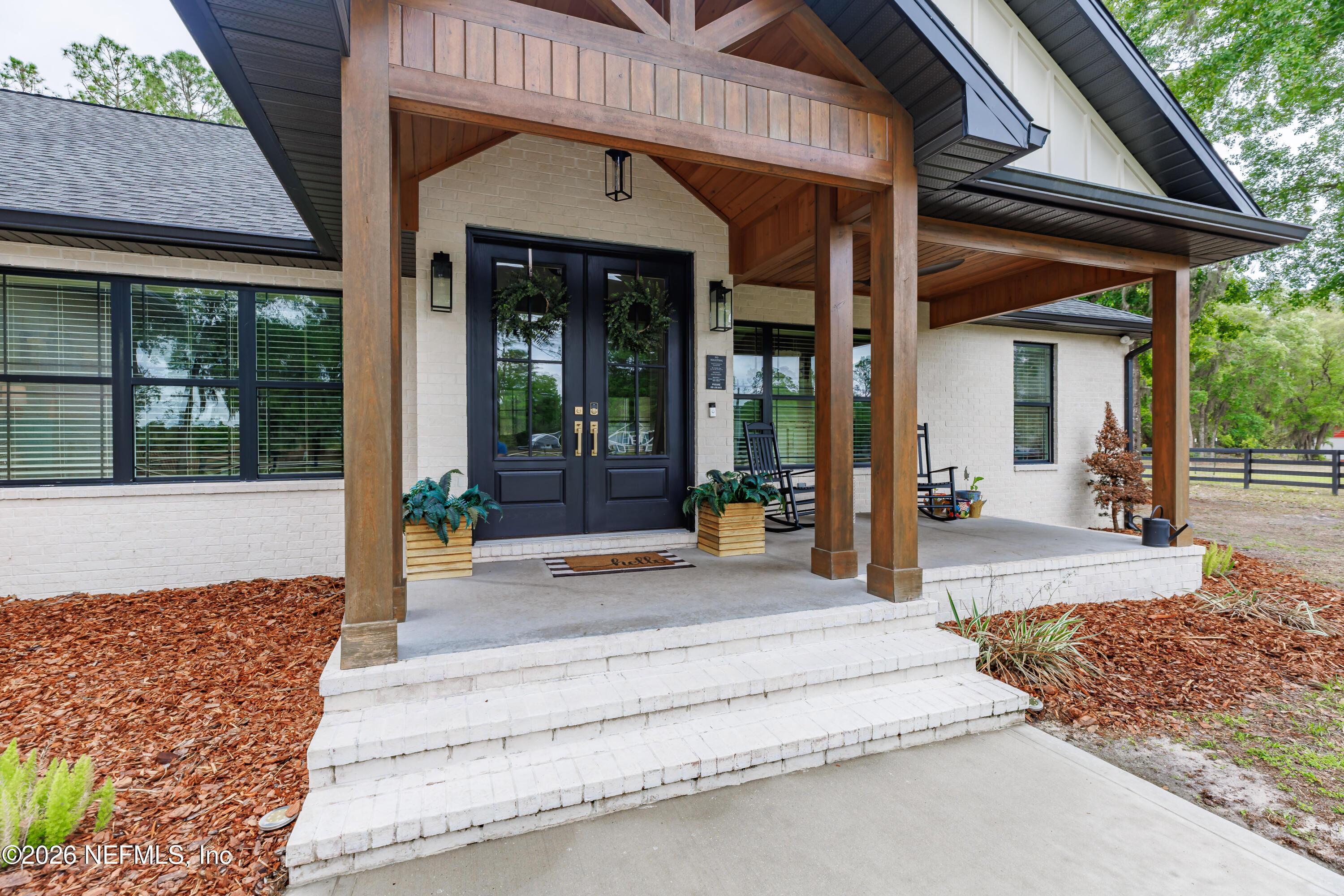 Image 4: Covered Entry