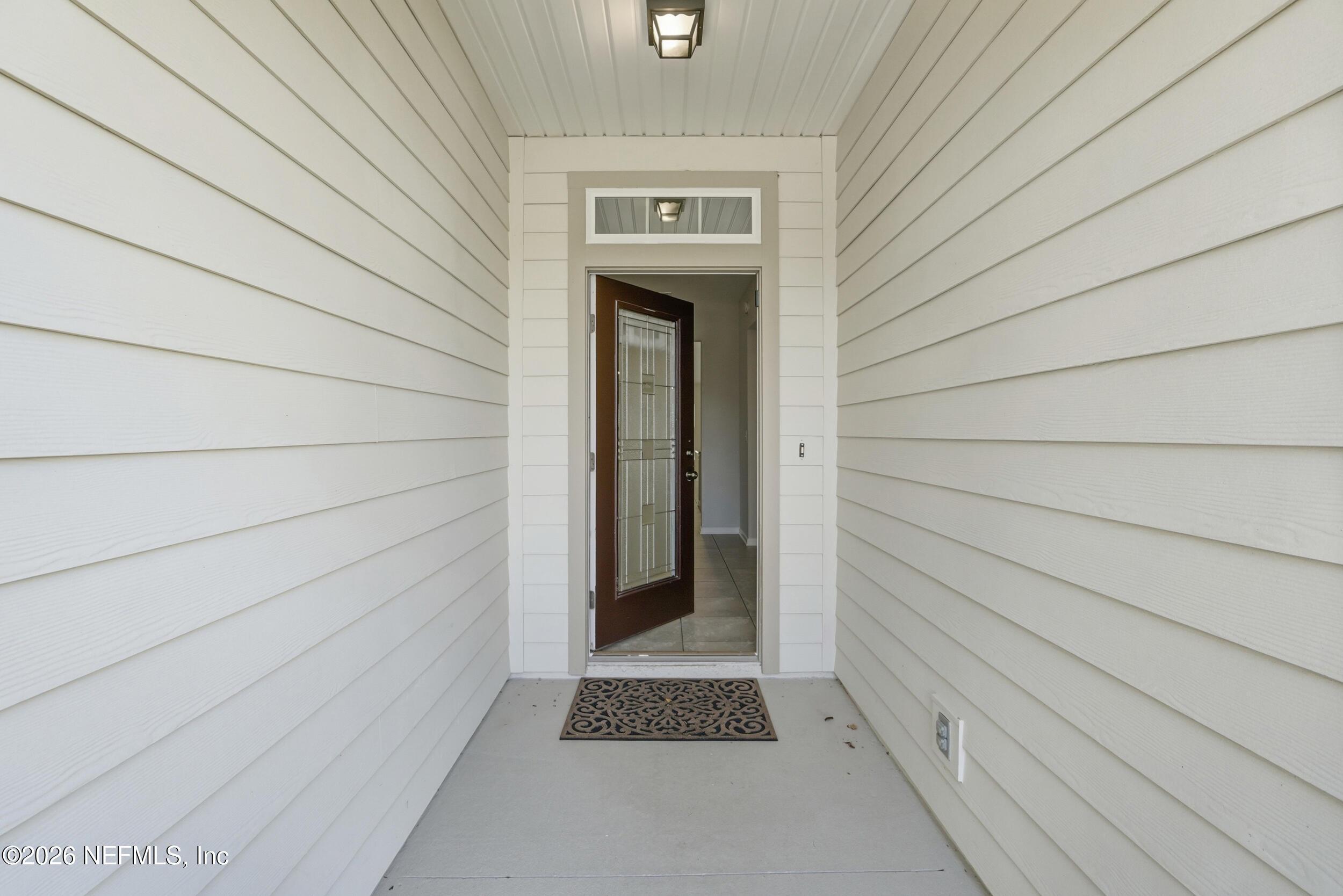 Image 3: 384 Shetland Dr
