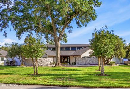 7911 HUNTERS GROVE Road