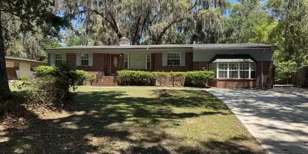 2659 HOLLY POINT Road W