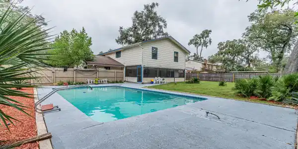 2341 EGREMONT DR