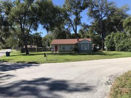 5623 DICKSON RD