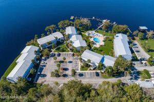 105 RIVER BEND CT