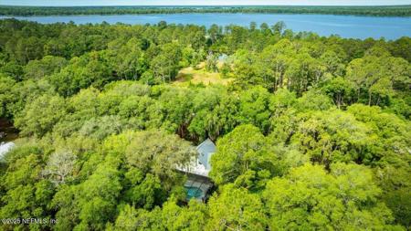 407 LAKESHORE Drive