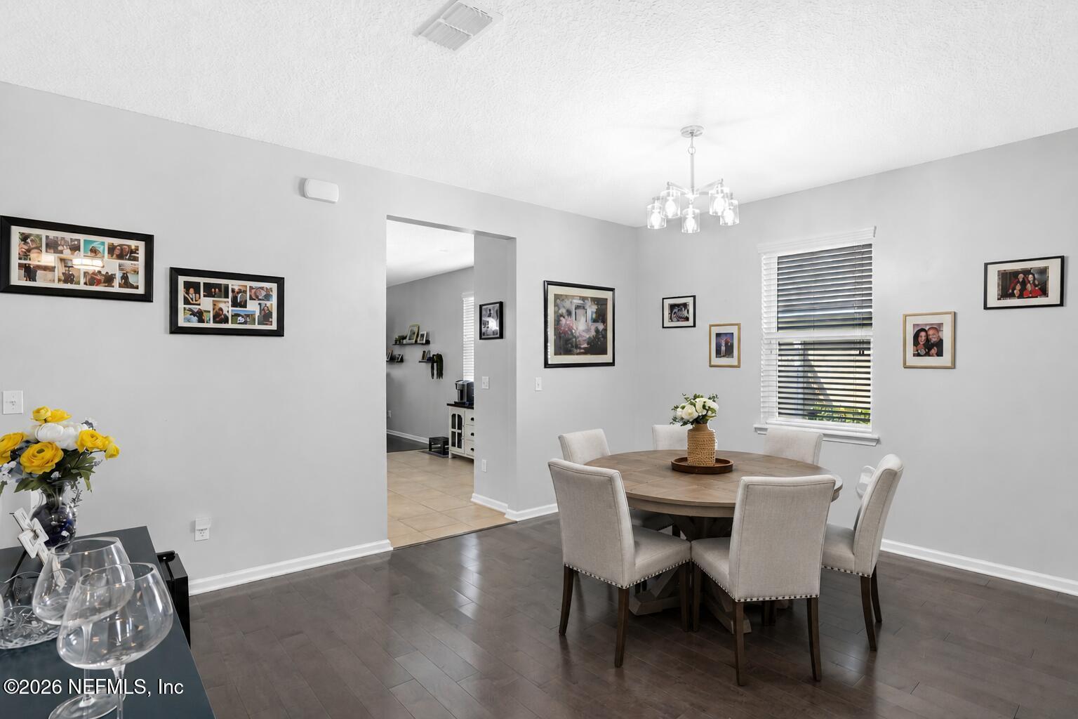 Image 4: Dining Room