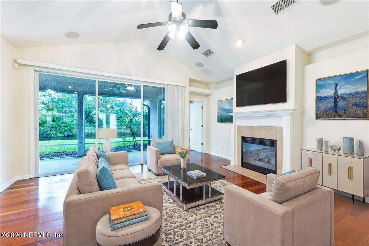 Image 2: Family Room
