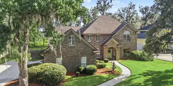 1798 LAKEDGE Drive