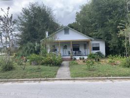 19 CEDAR ST