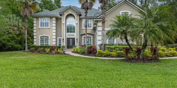 1315 OAKLANDING LN