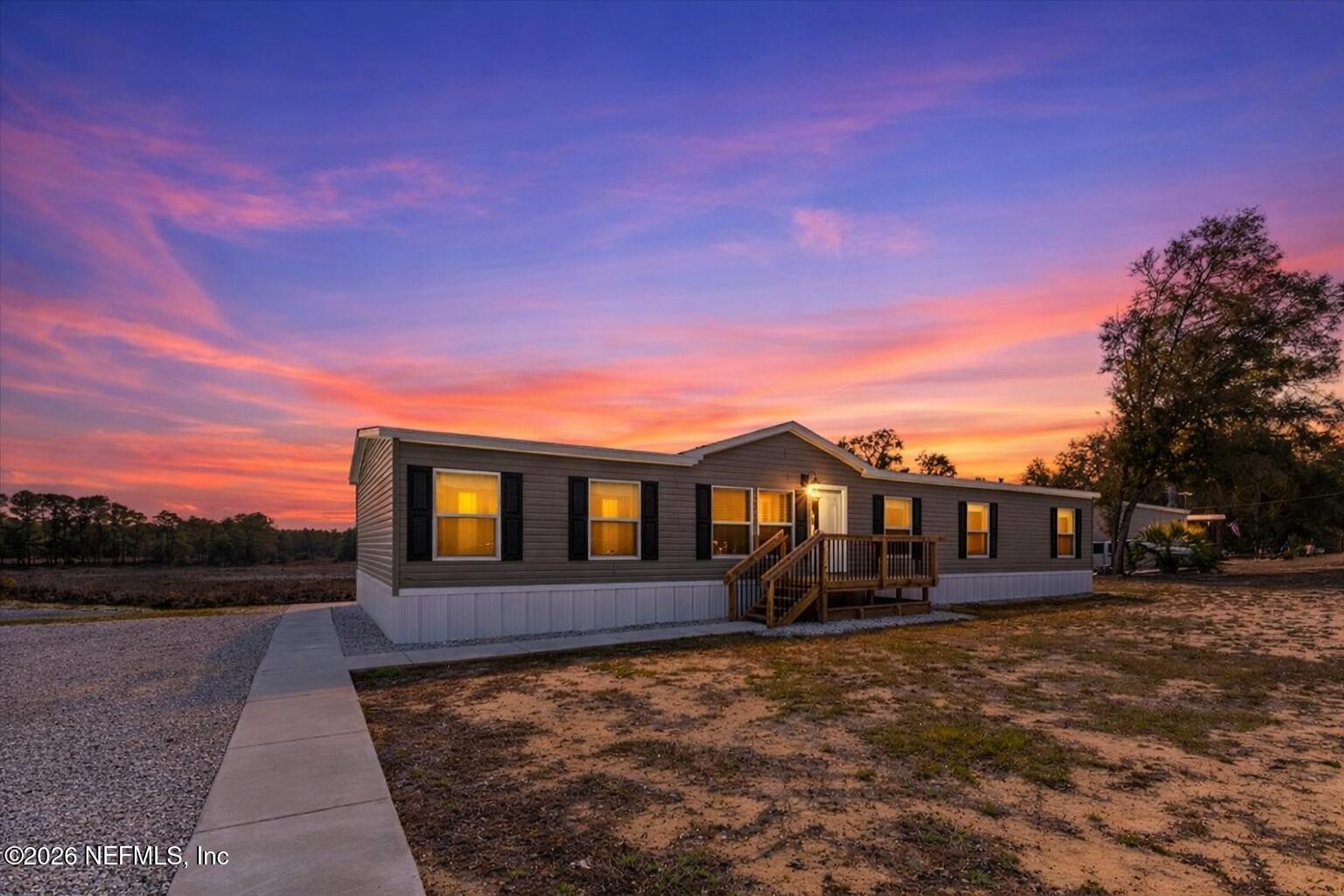 Image 3: 07d49664-c275-48a1-8ea4-b24879cd6bb4