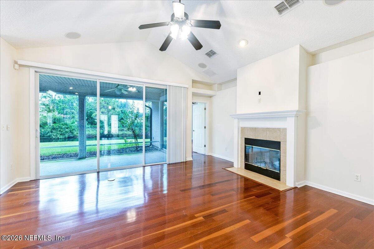 Image 3: Family Room