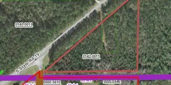 1075 S STATE ROAD 19
