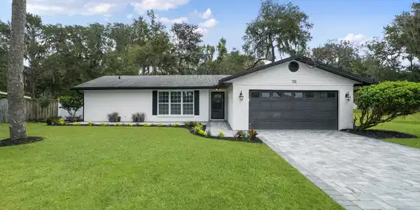 782 CREIGHTON RD