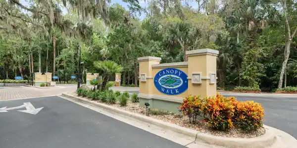 600 CANOPY WALK Lane
