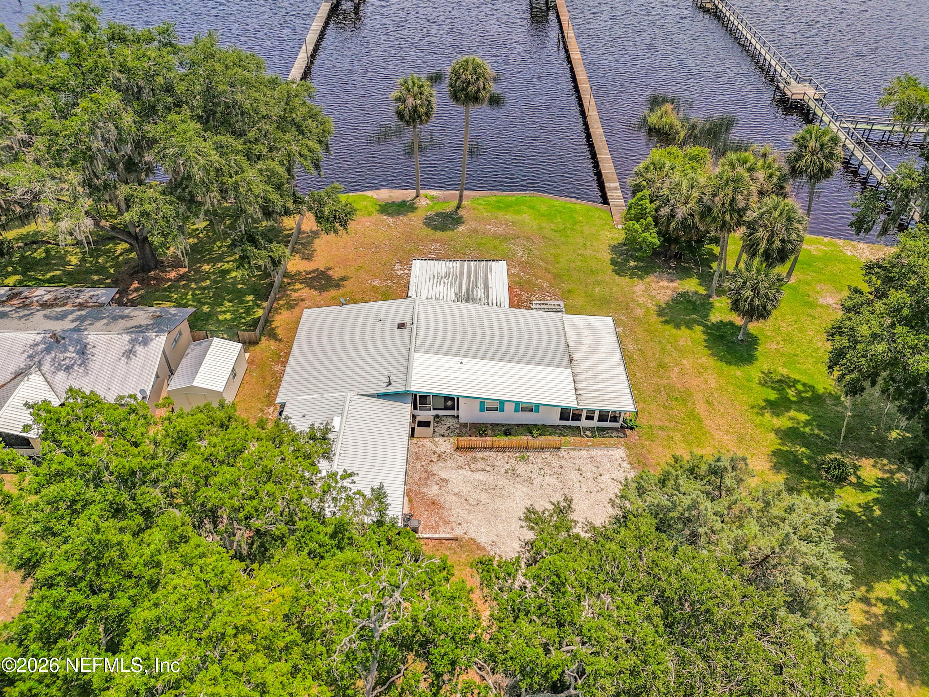 Image 3: lakefront