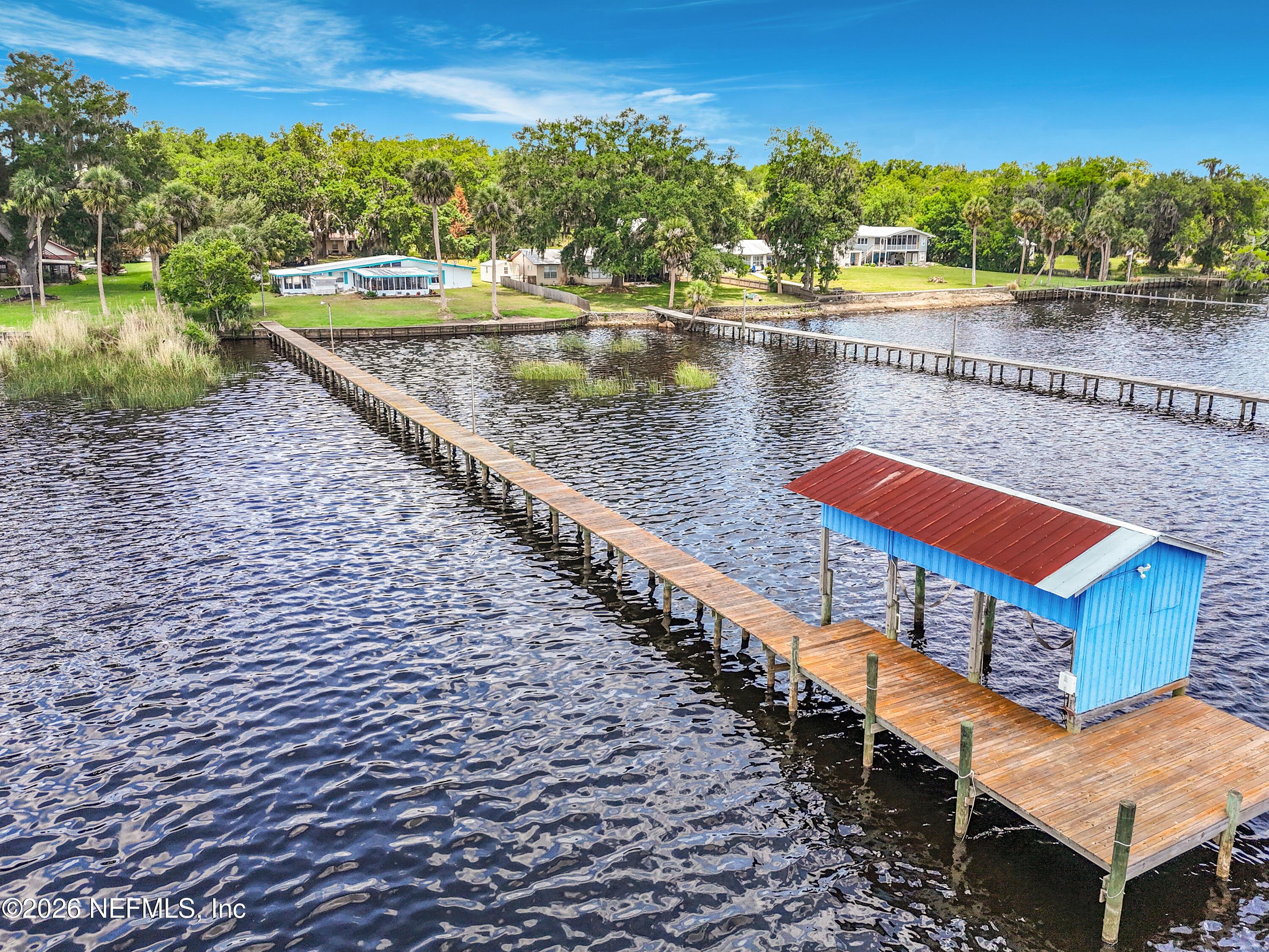 Image 4: dock/boathouse
