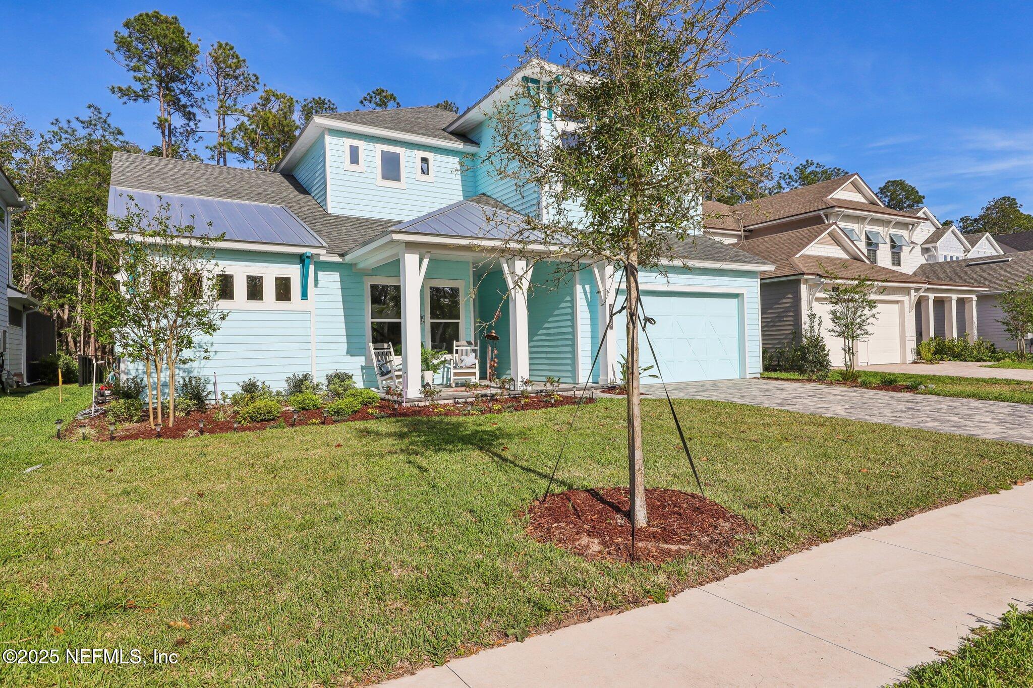 Image 2: 716 Palm Crest Dr