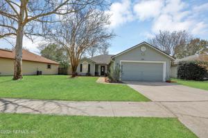 12250 COBBLEFIELD CIR N