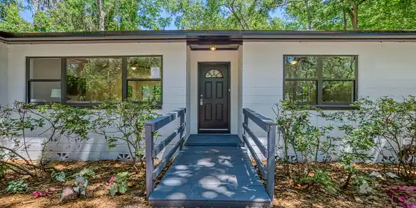4111 CEDAR RD