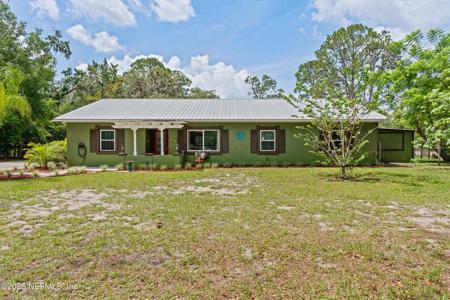 200 LAKE COMO Drive