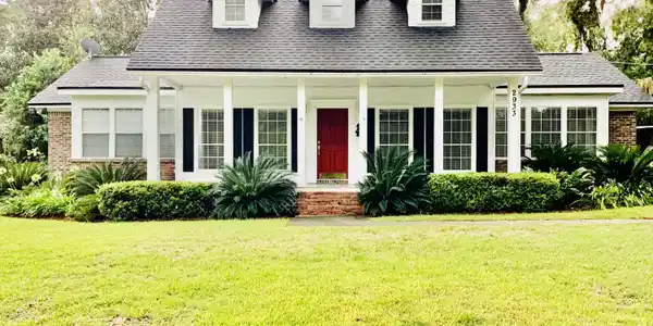 2933 DOCTORS LAKE DR