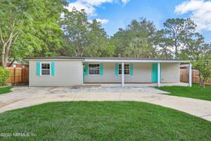5943 MAPLE LEAF DR S