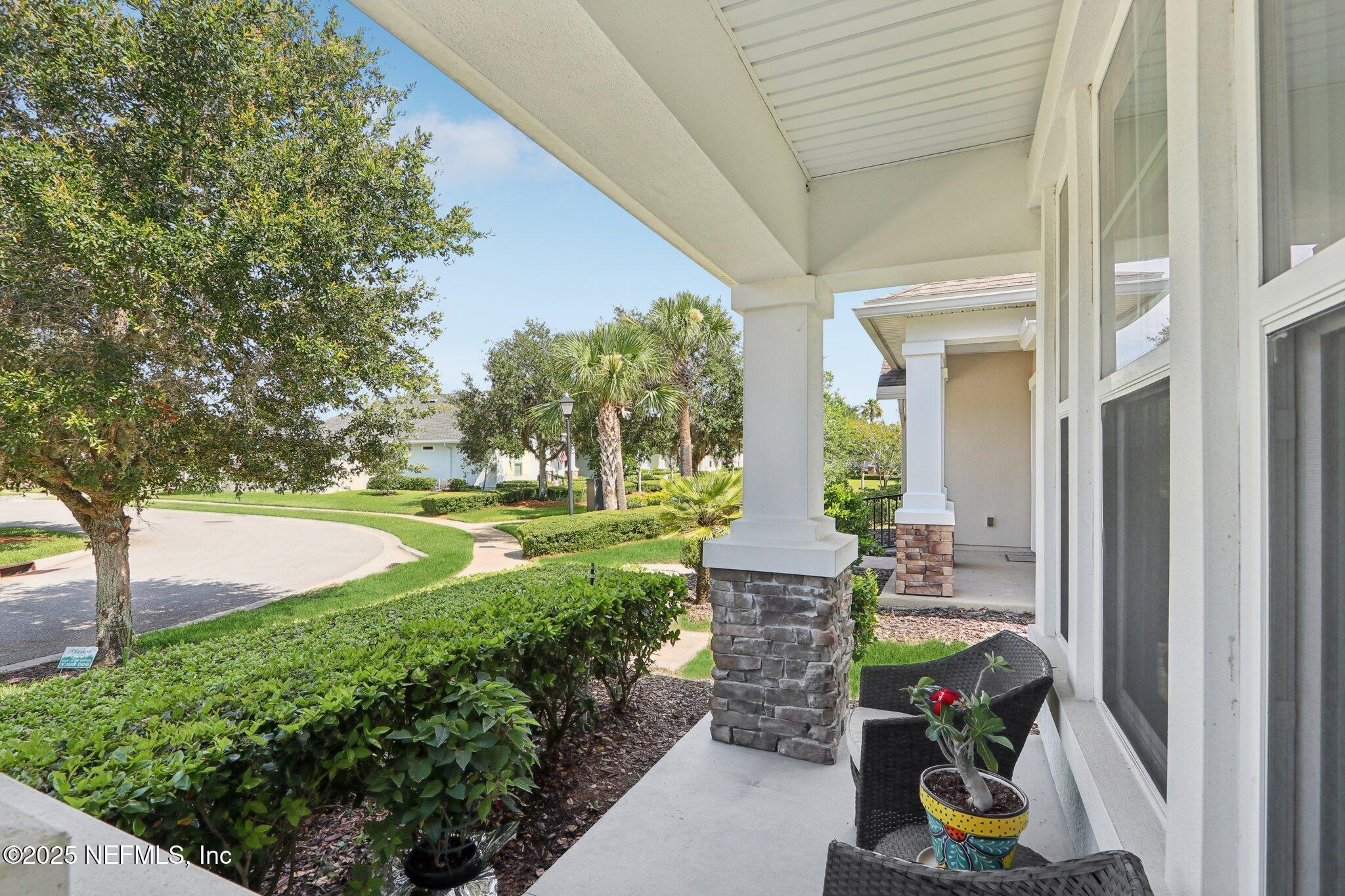 Image 3: Park View Front Porch