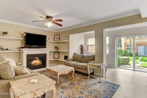 111 25TH AVE S