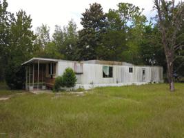 114 MAPLE LN