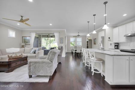 20 EAGLE CREST Lane