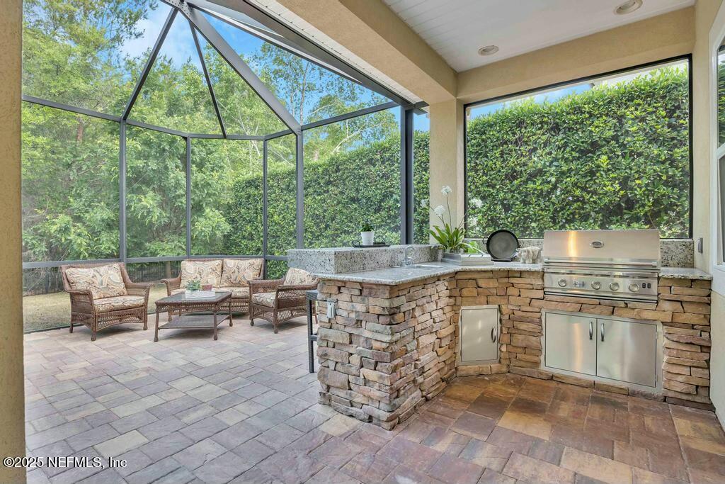 Image 2: Summer Kitchen