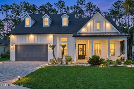 446 PALM CREST Drive