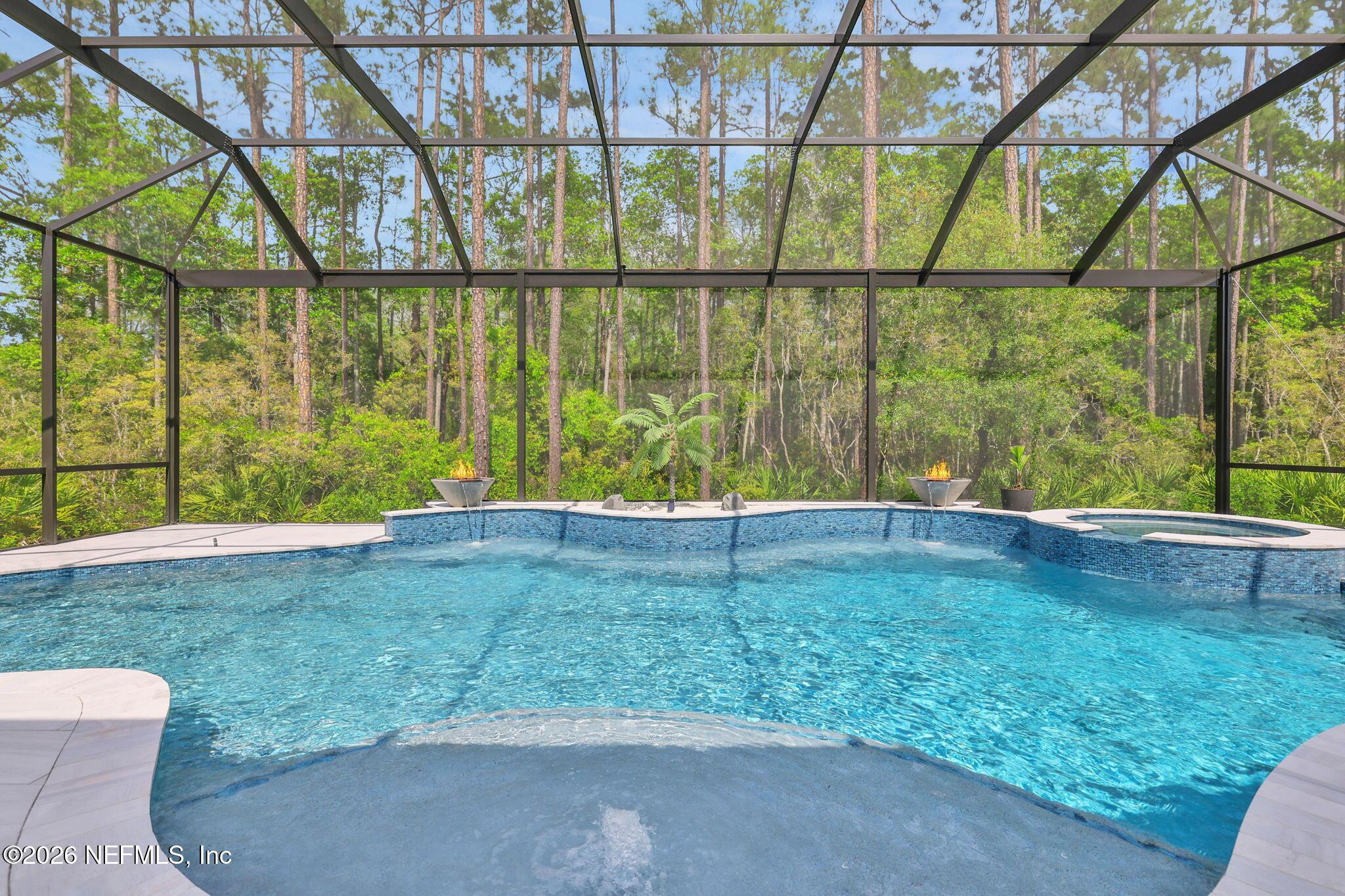 Image 4: 446 Palm Crest Dr