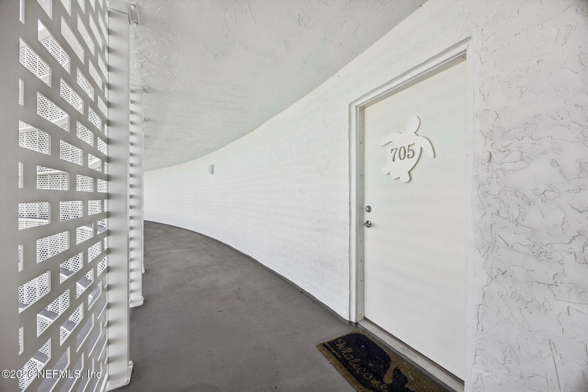 Image 4: 3-web-or-mls-1601 Ocean Dr S (18 of 48)