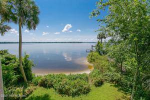 104 POINT SOUTH DR