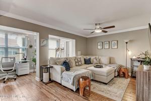 111 S 25TH AVE