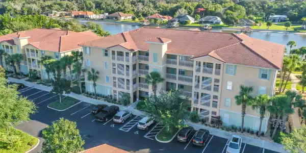 800 CANOPY WALK LN