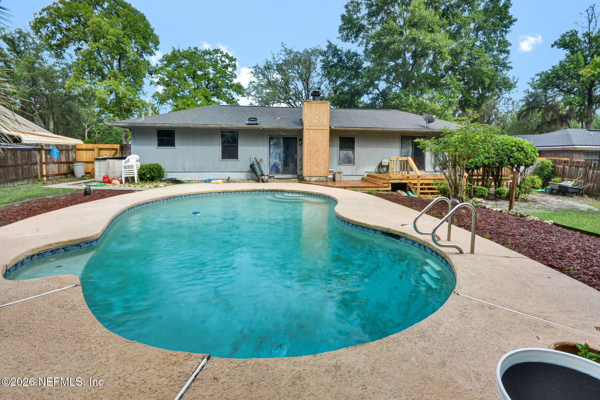 Image 3: Pool to Rear of Home View
