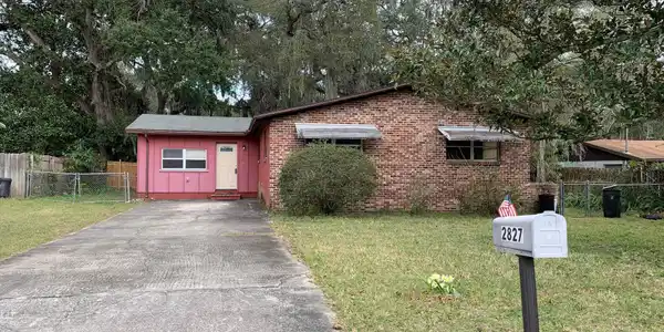 2827 ROBINETTE DR