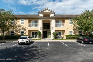 2631 GOLDEN LAKE LOOP