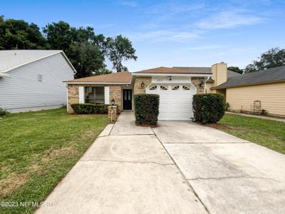 11829 VALLEY GARDEN