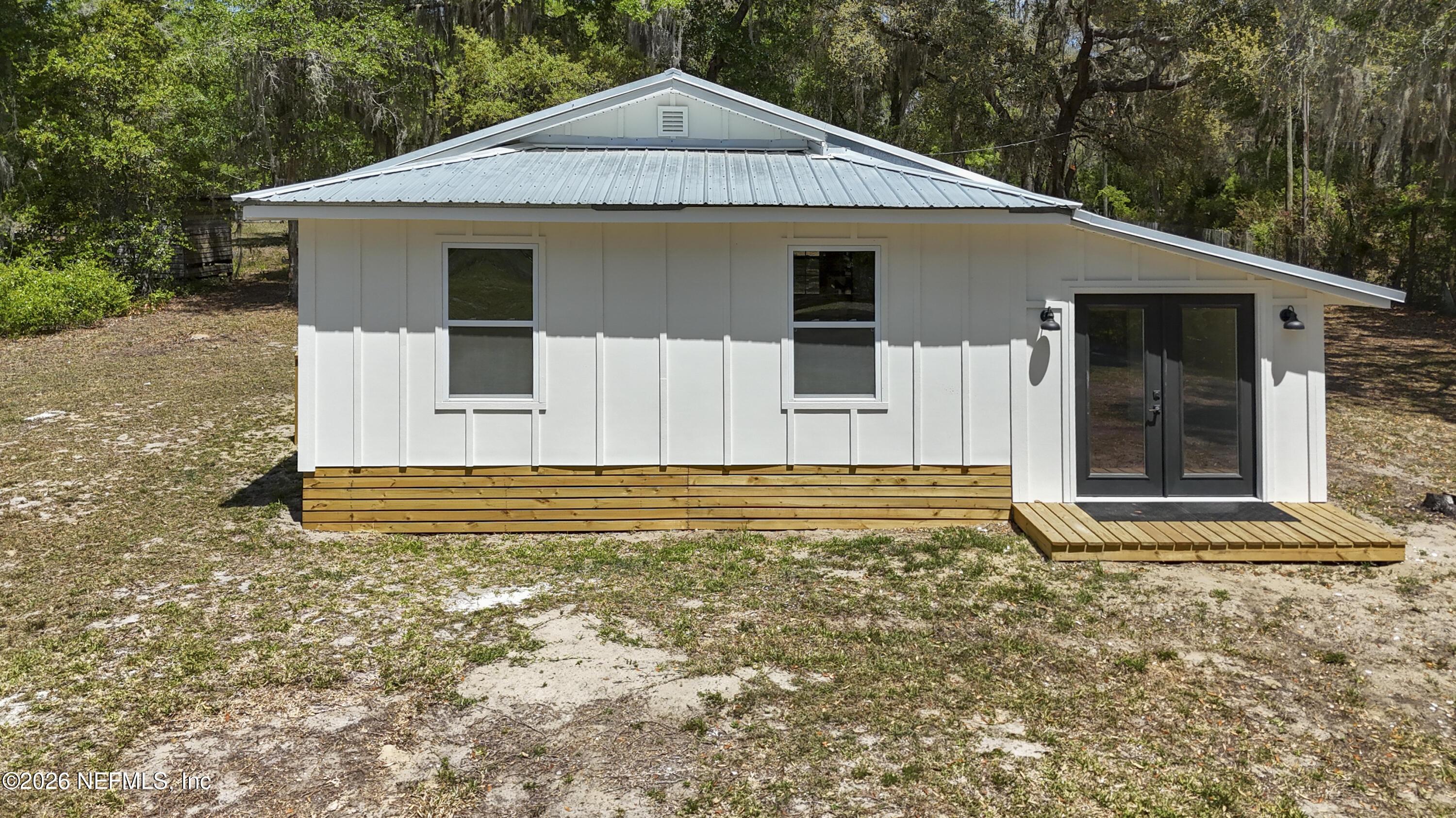 Image 2: Rear