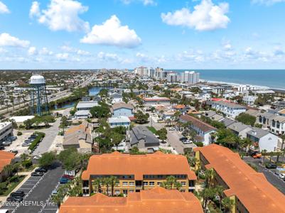 200 LAGUNA VILLAS Boulevard