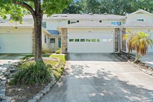 3965 MEADOWVIEW DR N