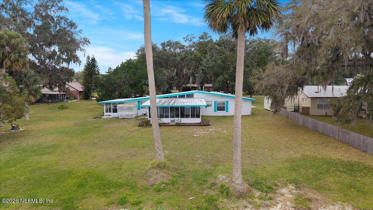 Image 4: 06-Aerial Back